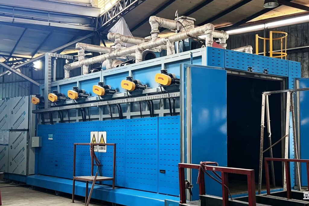 Experienced glass manufacturing team in China