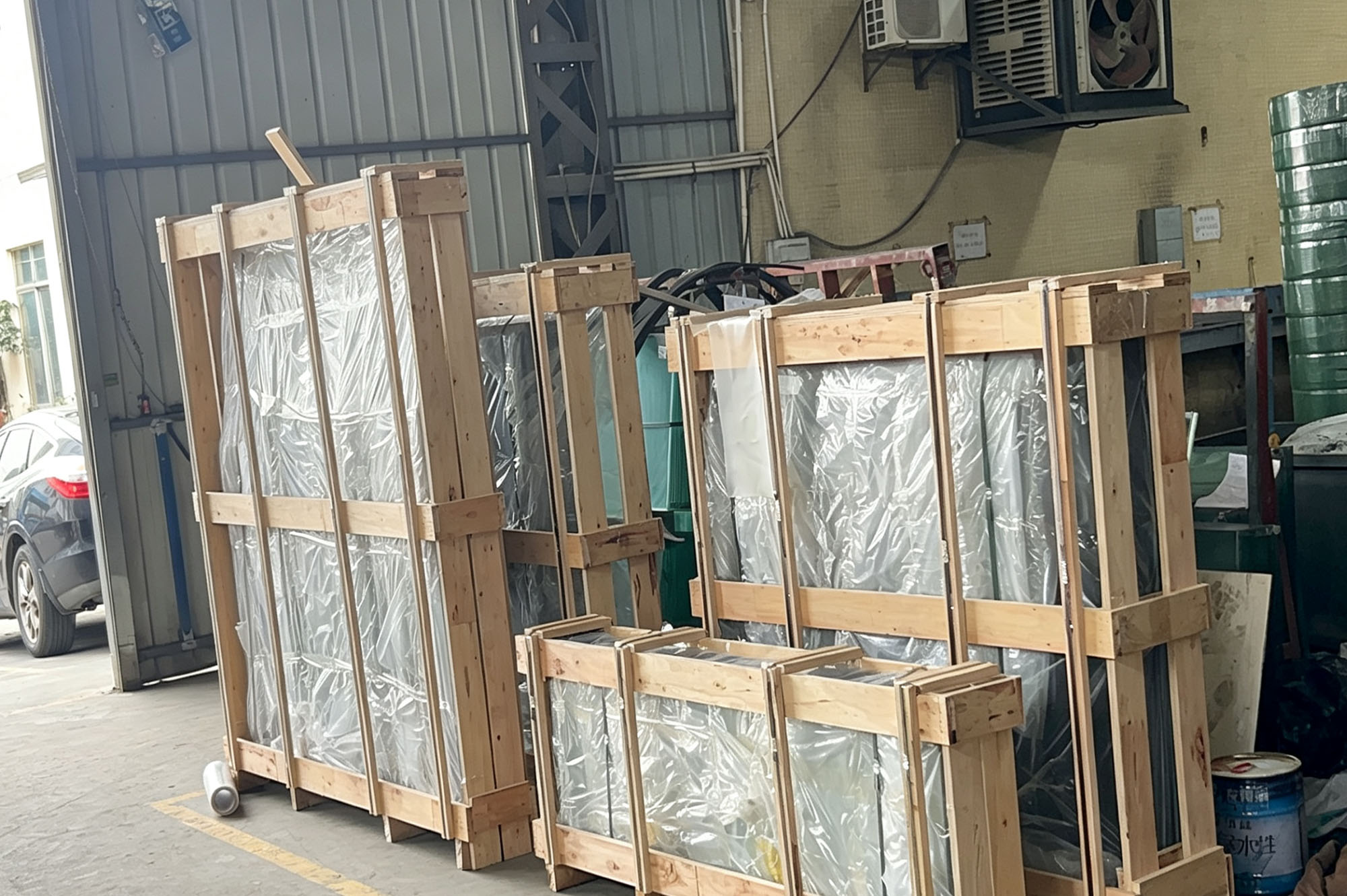 Safe export wooden packing for glass panels