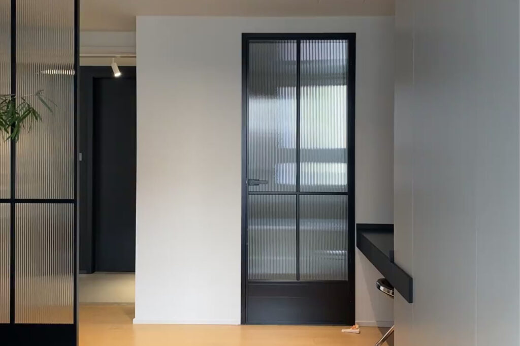 Modern interior glass doors for commercial projects