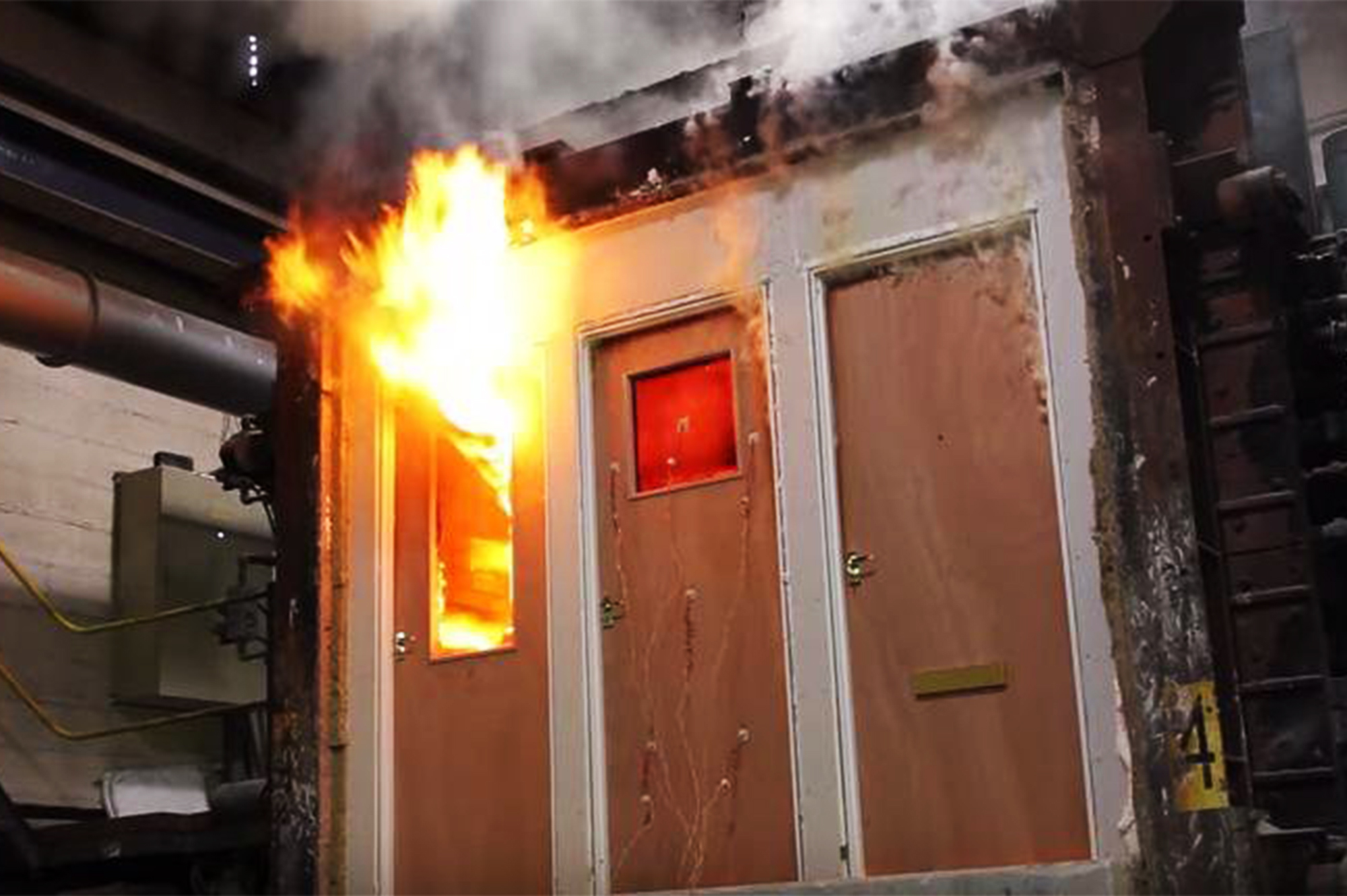 Custom fireproof glass manufacturing in China